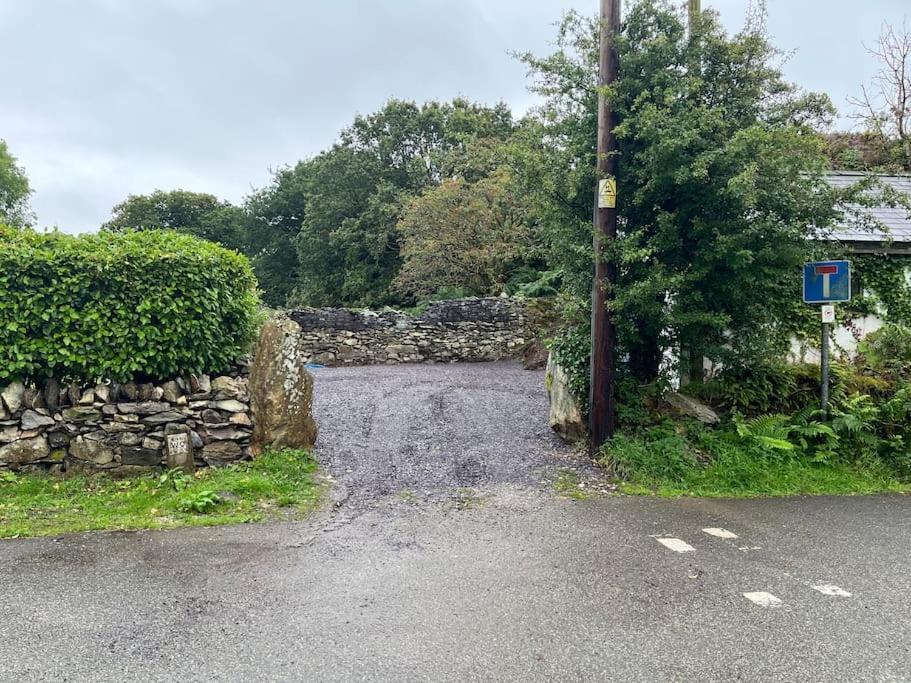 Bryn Rhedyn Cottage Cwm-y-glo Exterior foto
